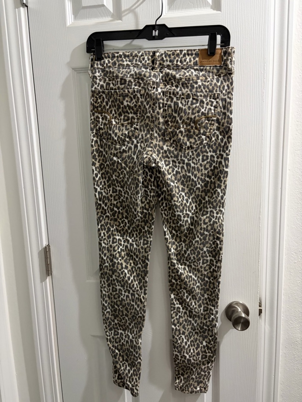 American Eagle Outfitters Leopard-Print Skinny Jeans in Neutral Tones